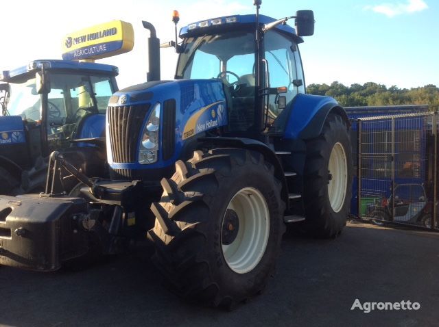 NEW HOLLAND T8020 ULTRA COMMAND wheel tractor